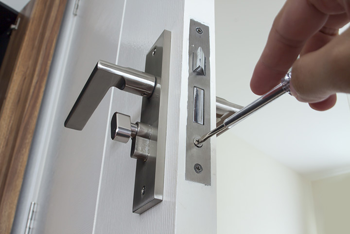 Our local locksmiths are able to repair and install door locks for properties in Hackney and the local area.